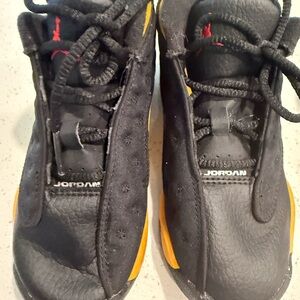 Jordan 13 Black/Yellow 9C no box